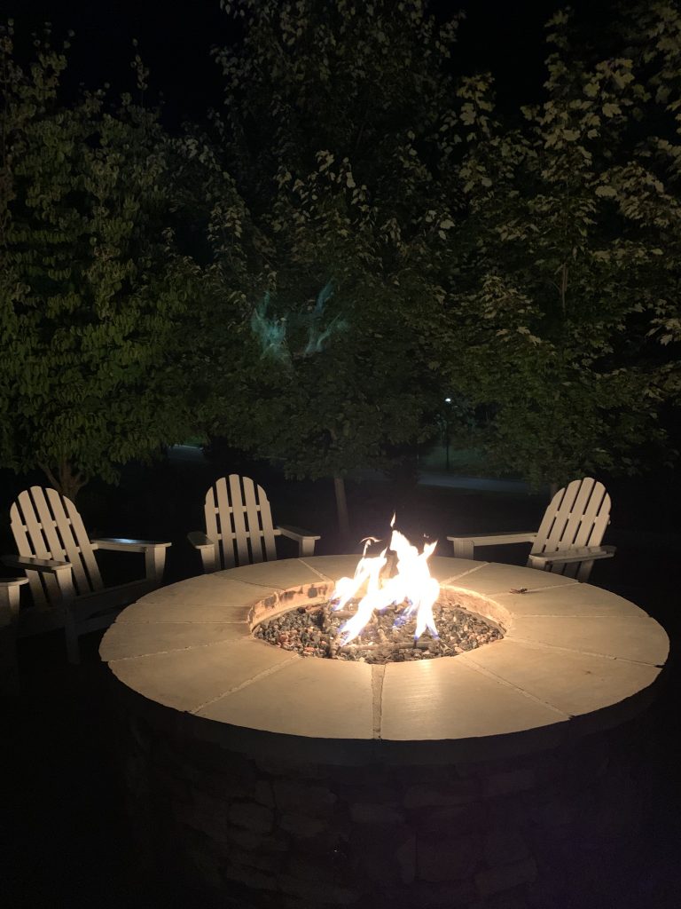 Take a break from the mobile lifestyle and enjoy a campfire at Dolly Parton's DreamMore Resort, says Keri Jaehnig at Idea Girl Media