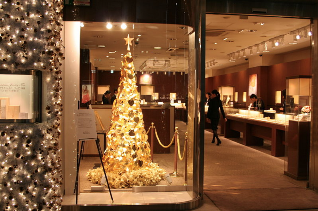 Gracia Smith explains how to Boost Your Holiday Sales at Idea Girl Media